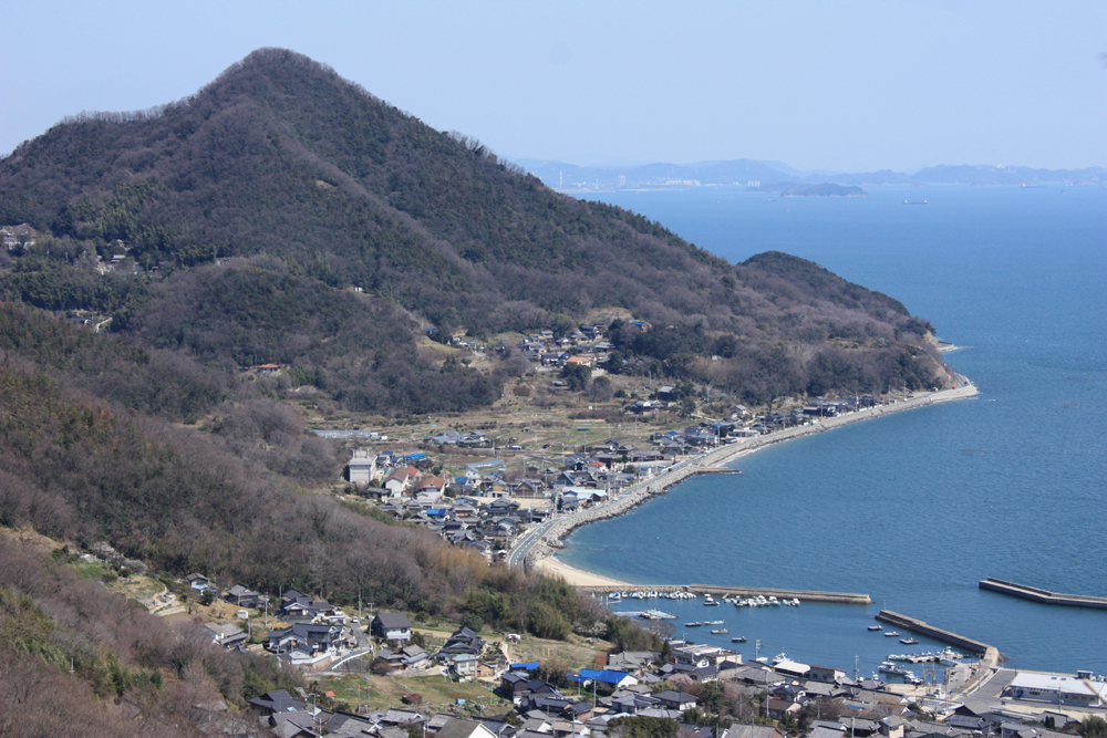 青佐山がこのアングルで！